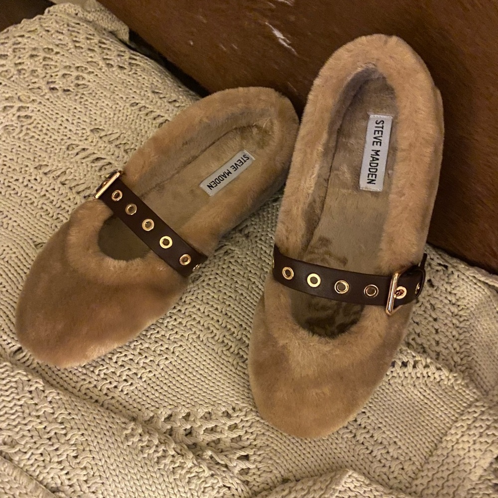 Steve Madden Toasty tan Faux Fur ballet flats NEW 8.5